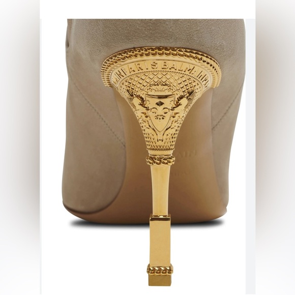 Balmain
Women's Pointed Toe Sculpted High Heel Ankle Boots - Picture 5 of 16